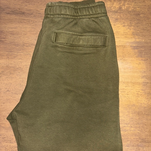 Nike Men's Green/Olive Joggers - Picture 4 of 4